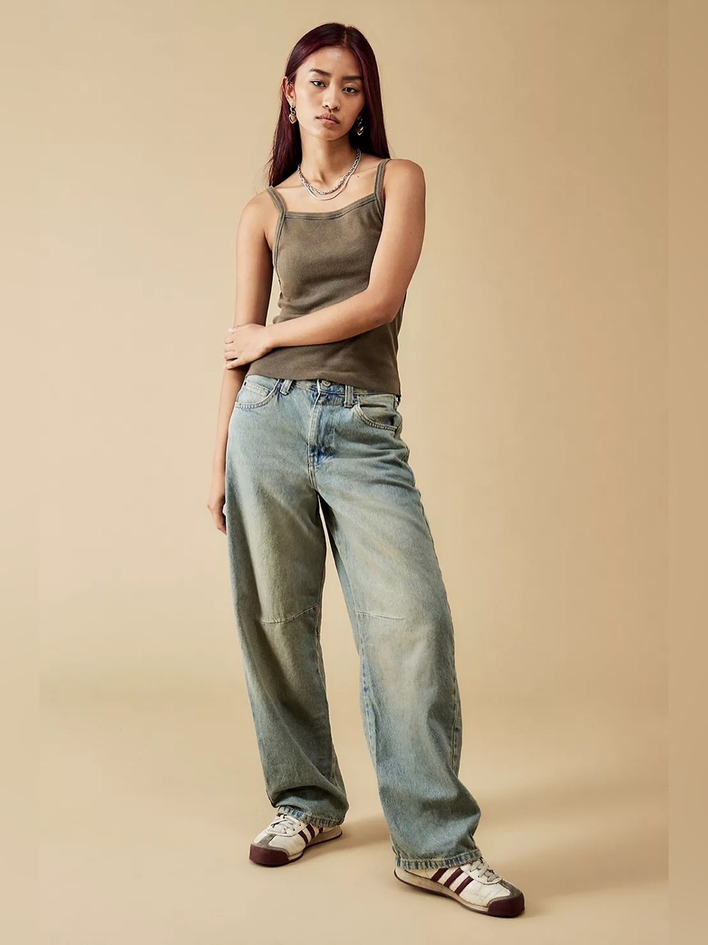 Urban Outfitters BDG Woman’s Logan Barrel Boyfriend Extreme Vintage Jeans 32x34